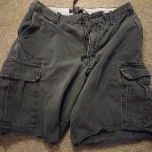 Abercrombie & Fitch Cargo Shorts Size 34 (Measures 35x11) Gray Cotton